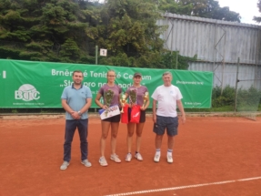 9 3. místo čtyřhra Wirglerová Řezníčková